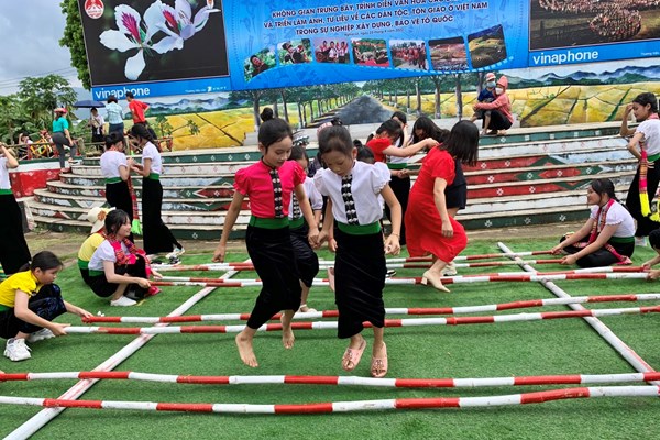 Vòng xòe bất tận ở Mường Lò - Anh 3