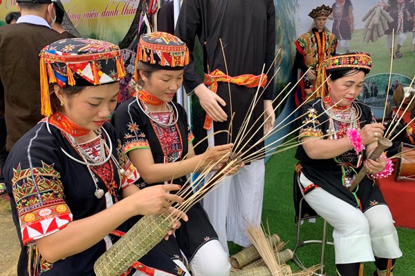 Vòng xòe bất tận ở Mường Lò - Anh 4