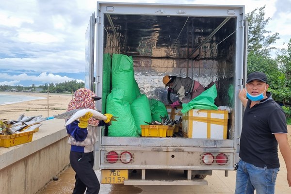 Quảng Ngãi tập trung ứng phó siêu bão Noru - Anh 3