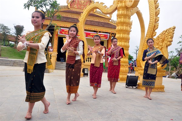 Cùng trải nghiệm không gian văn hóa “Ấn tượng miền Tây” - Anh 1