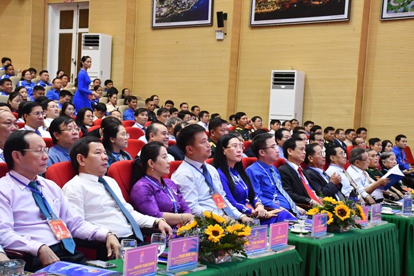 Tuổi trẻ Quảng Ngãi góp sức xây dựng nền văn hóa tiên tiến, đậm đà bản sắc dân tộc - Anh 1
