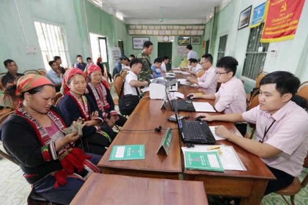 Chính sách xã hội nhìn từ Nghị quyết Hội nghị Trung ương 5 khóa XI: (Bài 1) - Thành tựu 10 năm thực hiện các chính sách xã hội - Anh 3