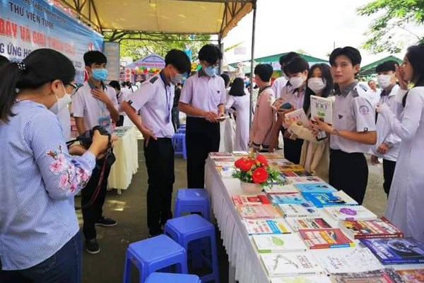 Kiên Giang phát động tuần lễ hưởng ứng học tập suốt đời năm 2022 - Anh 2