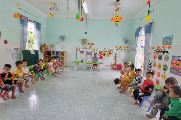 Quảng Ngãi: Lão nông hiến đất xây trường học - Anh 4