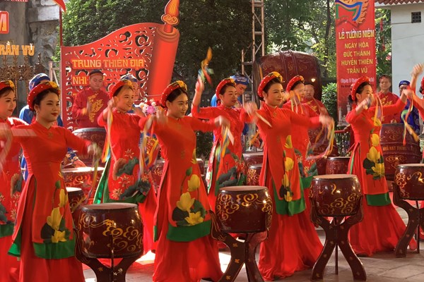 Lễ tưởng niệm ngày hóa  Đức Thánh Huyền Thiên Trấn Vũ: Bảo tồn nét đẹp văn hóa truyền thống - Anh 6