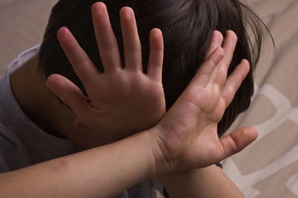 Tội phạm xâm hại trẻ em xảy ra ngày càng đa dạng, trên nhiều không gian: Hãy để trẻ cất lên tiếng nói... - Anh 1