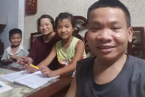 Chuyện tình yêu của 35 cặp vợ chồng khuyết tật - Anh 2