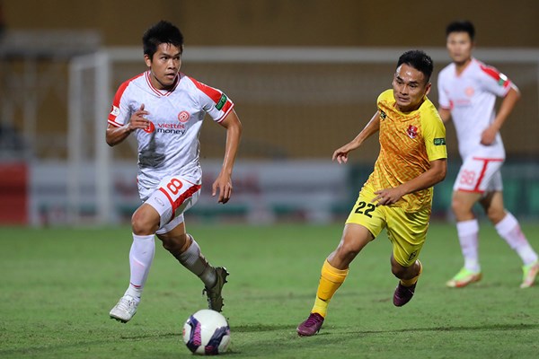 Vòng 18 V.League 2022: Niềm vui của các đội khách - Anh 2