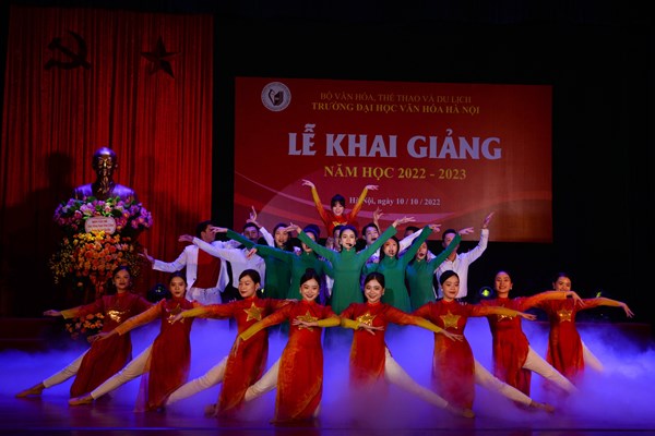 Chuyển đổi số, khẳng định uy tín và thương hiệu Trường Đại học Văn hóa Hà Nội - Anh 7