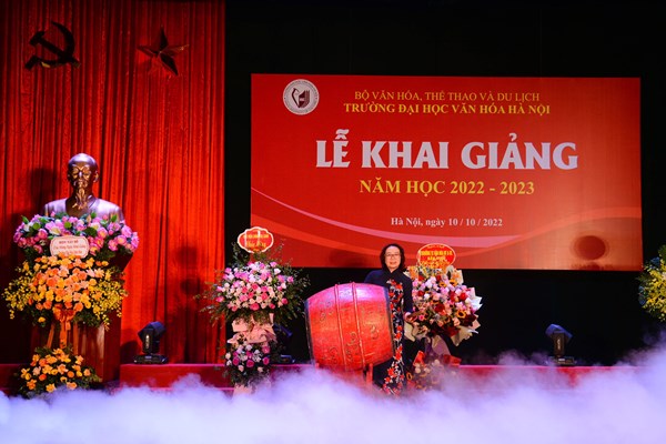 Chuyển đổi số, khẳng định uy tín và thương hiệu Trường Đại học Văn hóa Hà Nội - Anh 3