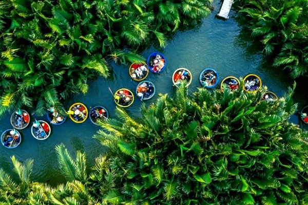 Chung tay vì một ngành Du lịch phát triển bền vững - Anh 3