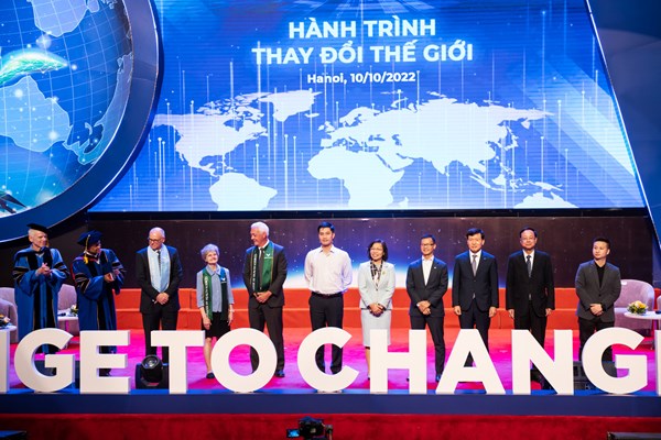Toan canh Le khai giang “dac biet” o Truong Dai hoc VinUni - Anh 3