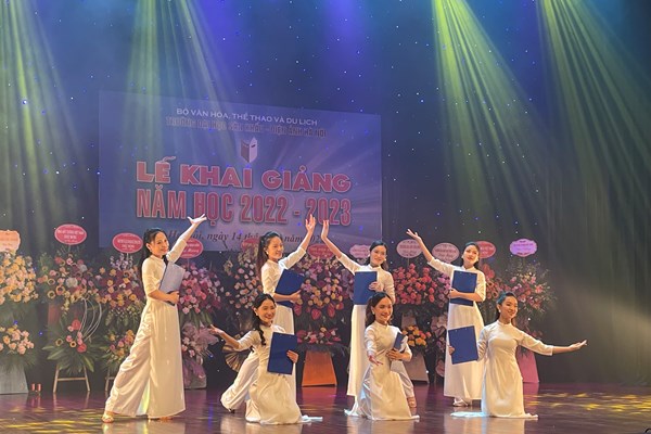 Trường Đại học Sân khấu - Điện ảnh Hà Nội khai giảng năm học 2022-2023 - Anh 3