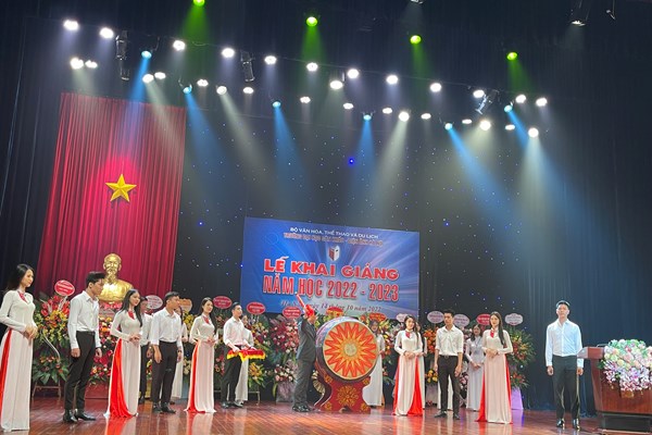 Trường Đại học Sân khấu - Điện ảnh Hà Nội khai giảng năm học 2022-2023 - Anh 2