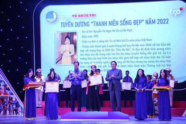 Tuyên dương “Thanh niên sống đẹp” năm 2022 - Anh 1