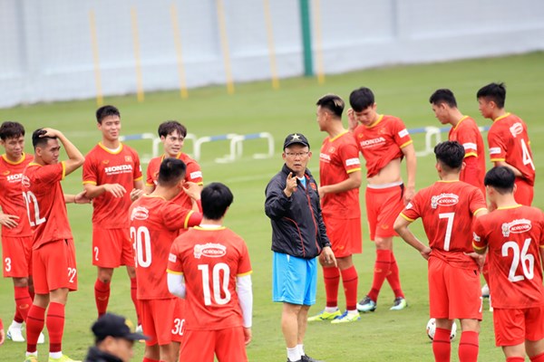 Đằng sau quyết định của ông Park - Anh 2