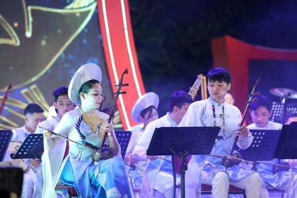 Đưa nhạc giao hưởng đến gần hơn với công chúng và giới trẻ - Anh 2