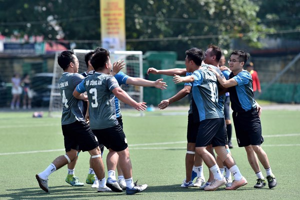 Khai mạc Giải bóng đá các cơ quan Trung ương mở rộng tranh Cúp Báo Đại biểu Nhân dân - Anh 4