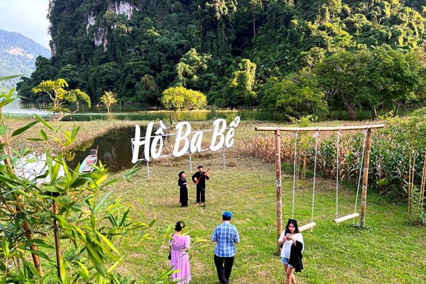 Lần đầu tiên tổ chức Lễ hội “Sắc thu hồ Ba Bể” - Anh 1