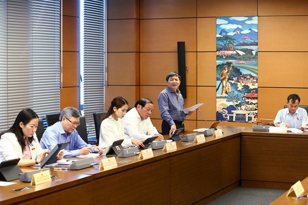 Bộ trưởng Nguyễn Văn Hùng: Phải xem văn hoá là nguồn lực cho sự phát triển bền vững - Anh 5