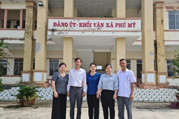 Đổi mới hình thức cung cấp ấn phẩm báo, tạp chí phù hợp điều kiện đặc thù vùng đồng bào DTTS miền núi, vùng đặc biệt khó khăn - Anh 5