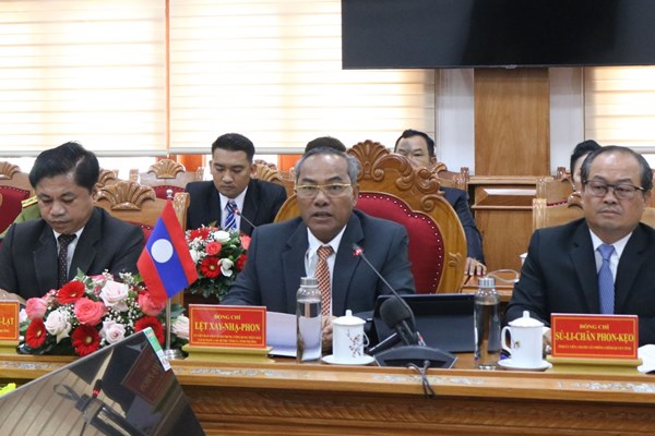Tỉnh Kon Tum và Attapeu ký kết Bản ghi nhớ hợp tác toàn diện giai đoạn 2022 - 2027 - Anh 3