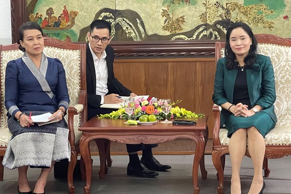 Việt Nam – Lào đẩy mạnh hợp tác trong lĩnh vực thư viện - Anh 1