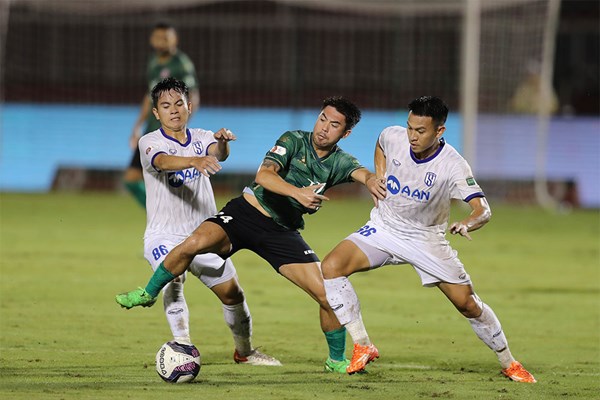 Vòng 22 V.League 2022: CLB TP.HCM sáng cửa trụ hạng - Anh 1