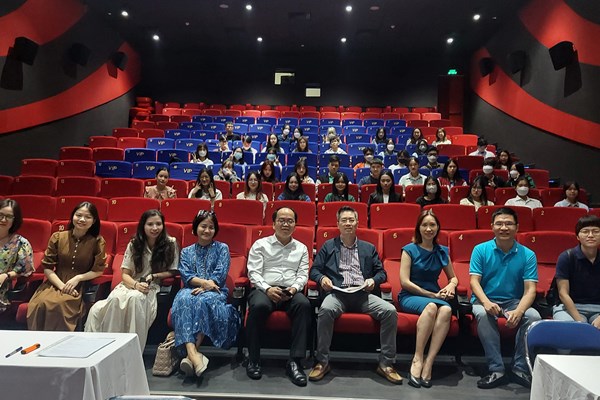 100 tình nguyện viên cho HANIFF VI - Anh 1