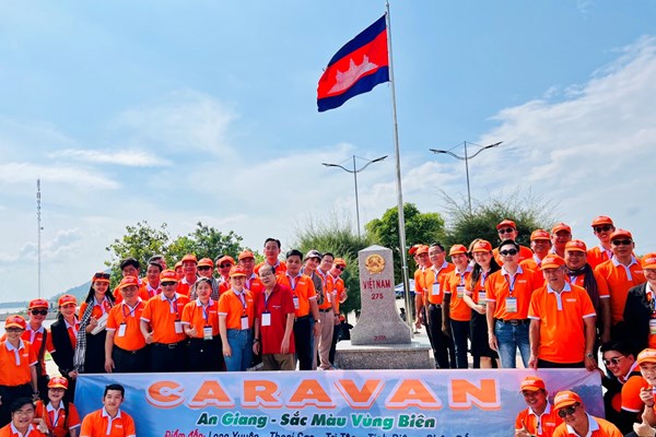Caravan An Giang - Sắc màu vùng biên - Anh 1