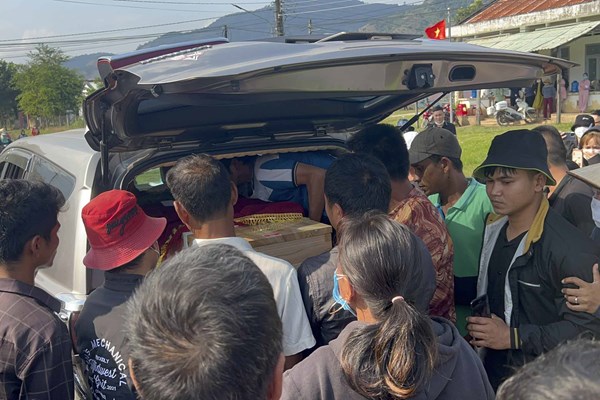 Thi thể nữ du học sinh Việt Nam tử nạn ở Hàn Quốc được đưa về quê nhà - Anh 2