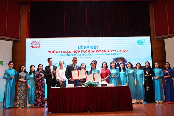 Thúc đẩy bình đẳng giới, nâng cao quyền năng cho phụ nữ - Anh 2