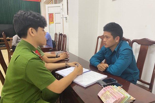 Lập nhiều tài khoản Facebook ảo để quảng cáo cho vay tiền và chiếm đoạt hơn 1,3 tỉ đồng - Anh 2