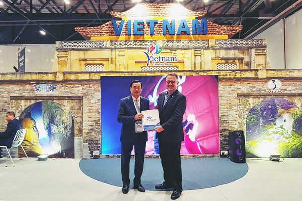Việt Nam sẵn sàng chào đón du khách khắp thế giới - Anh 8