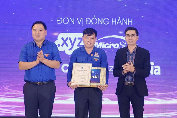 Trao giải cuộc thi thanh niên xây dựng thương hiệu cá nhân trên nền tảng số - Anh 1