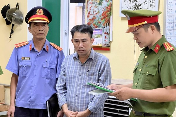 Một phụ nữ bị 