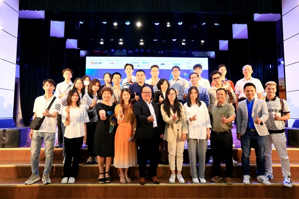 Sinh viên tài năng kinh doanh số 2022 - Anh 2