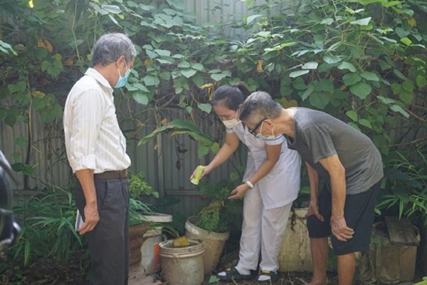 Hà Nội quyết liệt các biện pháp phòng chống dịch sốt xuất huyết - Anh 2