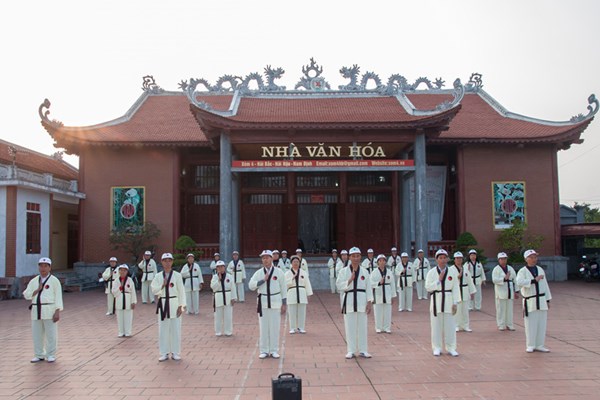 Vai trò giáo dục của người cao tuổi trong gia đình Việt Nam hiện nay - Anh 3