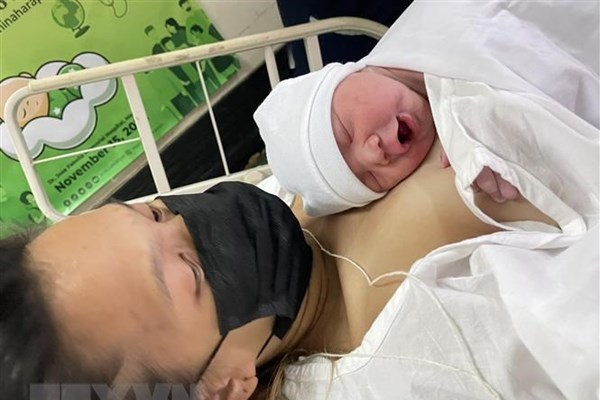 Dân số thế giới chạm mốc 8 tỉ người: Động lực mới, thách thức mới - Anh 2