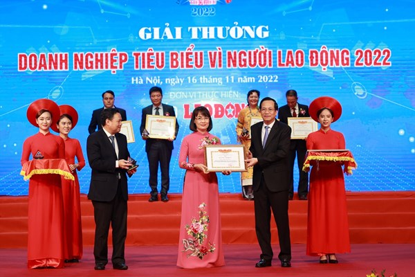 Nhân lên nhiều hơn các doanh nghiệp quan tâm, chăm lo cho người lao động - Anh 2