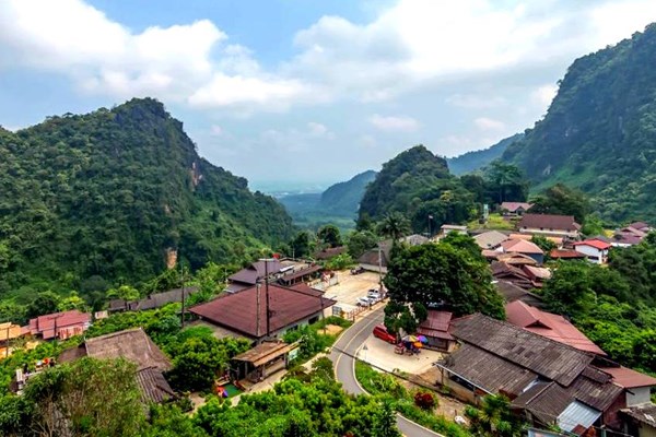 Cộng đồng địa phương và khối tư nhân tham gia phát triển du lịch - Anh 4