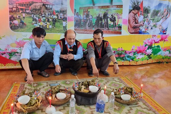 Độc đáo Tết Ngã rạ của đồng bào Cor ở Quảng Ngãi - Anh 2