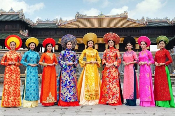 Những thách thức trong phát triển văn hoá trong thời gian tới - Anh 3
