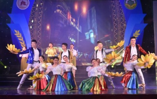 Quảng Nam: Liên hoan nghệ thuật quần chúng các xã xây dựng nông thôn mới - Anh 4