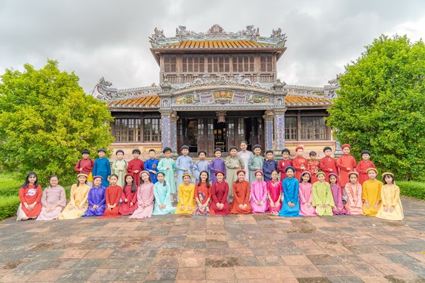 Lan tỏa tình yêu di sản Huế​​​​​​​ trong học đường - Anh 1