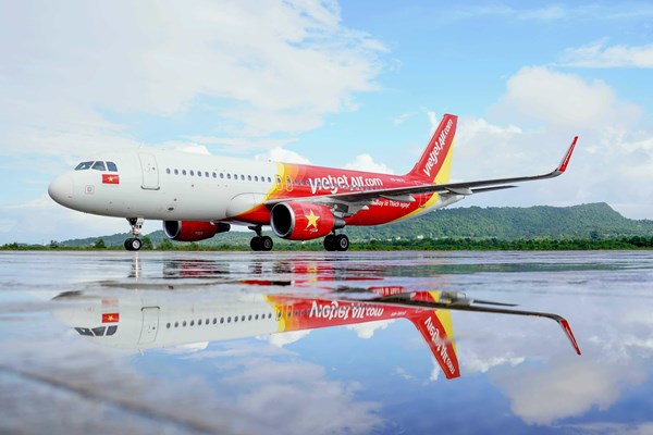 Bay khắp Việt Nam và thế giới với bão khuyến mãi từ Vietjet - Anh 1