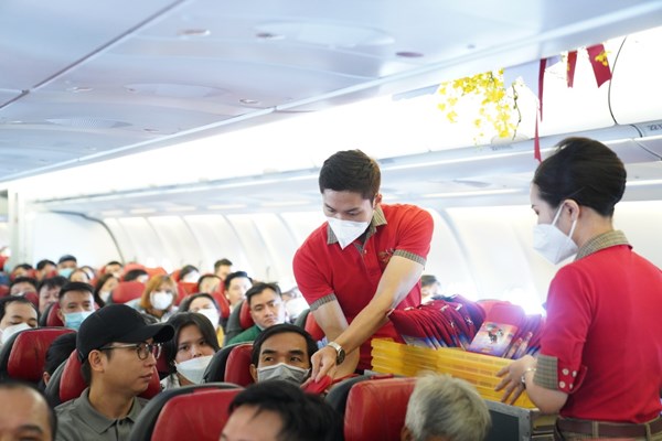 Bay khắp Việt Nam và thế giới với bão khuyến mãi từ Vietjet - Anh 4