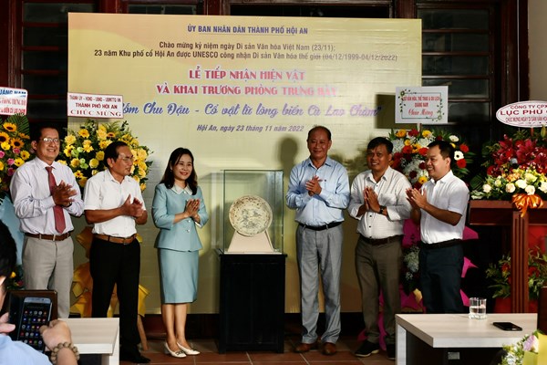 Chiêm ngưỡng “Gốm Chu Đậu - cổ vật từ lòng biển” - Anh 1