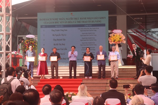Đà Nẵng: Ngày hội tôn vinh và phát huy các giá trị văn hóa - Anh 1